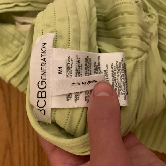 BCBGGeneration green bodycon dress - Picture 8 of 8